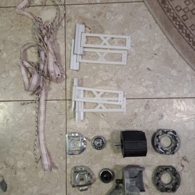 חלקי חילוף ורכיבים לתיקון תריסי גלילה וחלונות