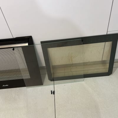 דלת תנור זכוכית שחורה ופאנל שליטה