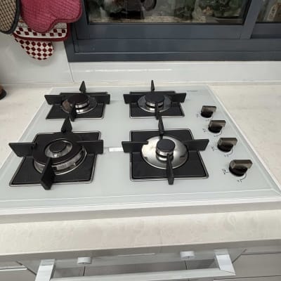 כיריים על שיש