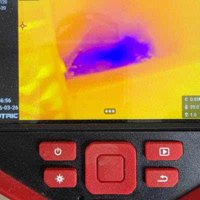 תמונה תרמית של מכשיר איתור נזילות