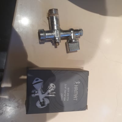 ברז מתכת ואריזת מוצר בתחום האינסטלציה