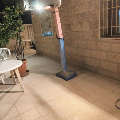 תמונה אינה מציגה עבודה בתחום