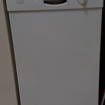 מדיח כלים בוש עם כפתור הפעלה ותוכניות