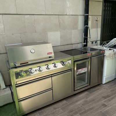 גריל גז נירוסטה עם כיריים וכיור חיצוני