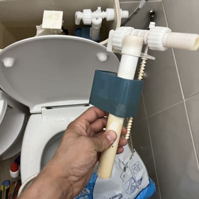 יד מחזיקה חלק פלסטיק של אסלה