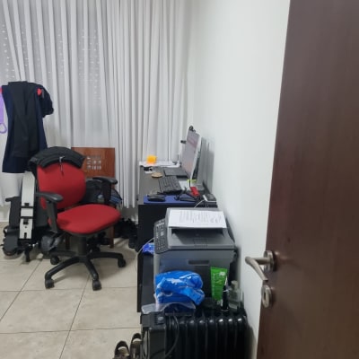 תמונה אינה מציגה עבודה בתחום