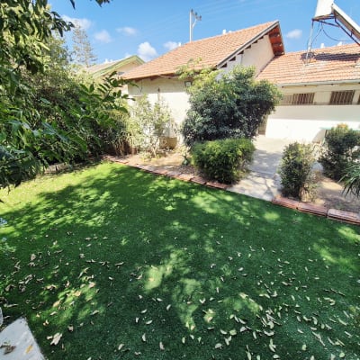 תמונה אינה מציגה עבודה בתחום