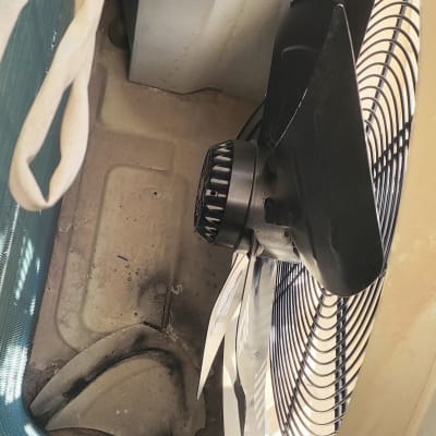 מאוורר בתוך מערכת מיזוג אוויר
