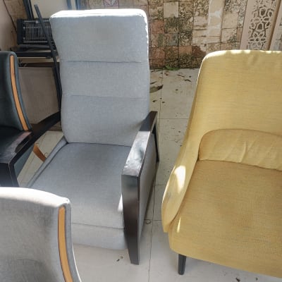 כיסאות וספות במרפסת, ניקוי ספות