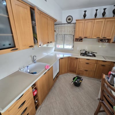 תמונה אינה מציגה עבודה בתחום