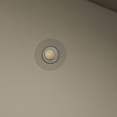 תאורת לד שקועה בתקרה