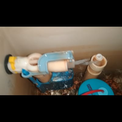 מנגנון מילוי מים במיכל אסלה