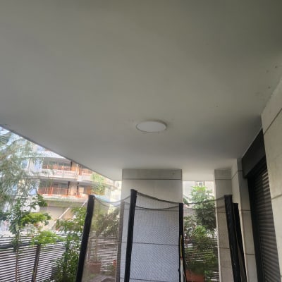 תאורה עגולה מותקנת בתקרה חיצונית