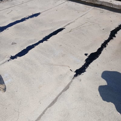 תמונה של גג עם איטום ביטומני