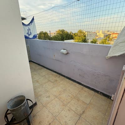 תמונה אינה מציגה עבודה בתחום