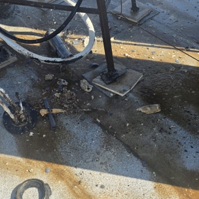 תשתית צנרת ומים על גג, עבודה בתחום האנרגיה הסולארית