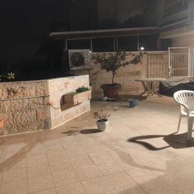 תמונה אינה מציגה עבודה בתחום