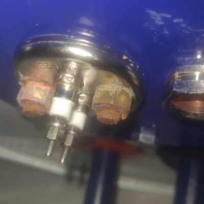 חלקים מתכתיים של דוד שמש או מערכת חימום מים