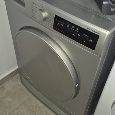 מייבש כביסה אלקטרה עם תצוגה דיגיטלית