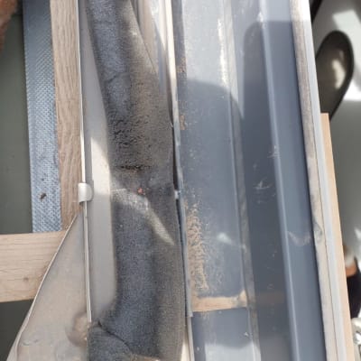 חלקי גג עם קצף בידוד ואיטום מתכת