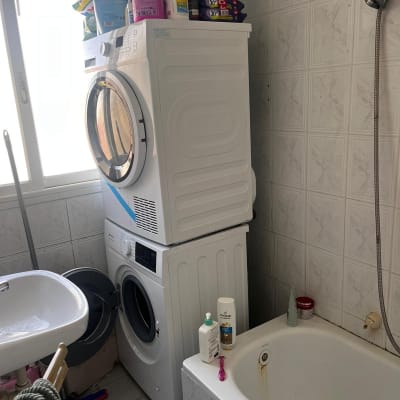 תמונה אינה מציגה עבודה בתחום