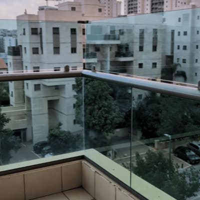 תמונה אינה מציגה עבודה בתחום