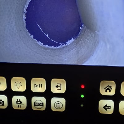 צילום מסך של צינור עם מצלמה פנימית