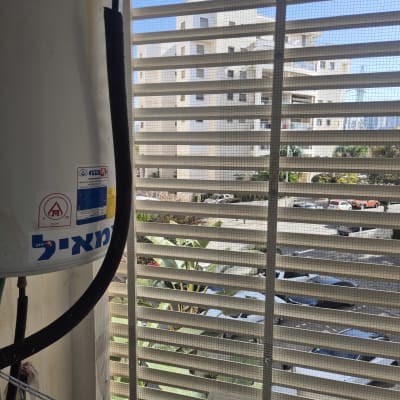 תמונה אינה מציגה עבודה בתחום