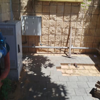 כלים וצינורות באזור חיצוני, עבודה בתחום האינסטלציה