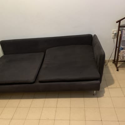 תמונה אינה מציגה עבודה בתחום