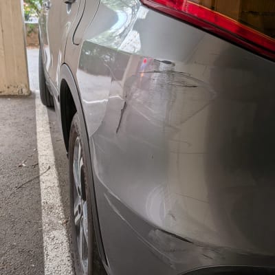 נזק קל לפגוש אחורי של רכב