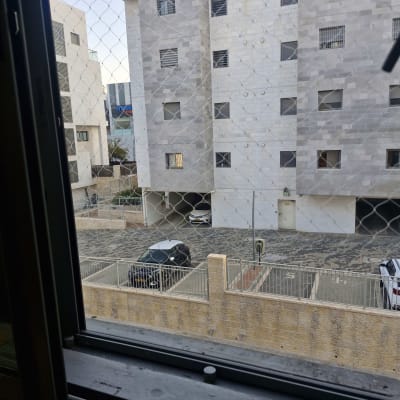 תמונה אינה מציגה עבודה בתחום