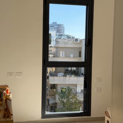 תמונה אינה מציגה עבודה בתחום