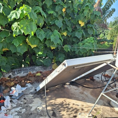 כלי עבודה ואביזרים לאיטום על גג