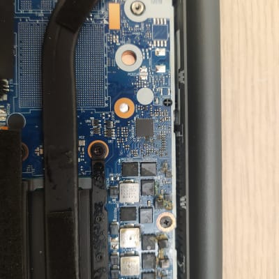 לוח אם עם רכיבים אלקטרוניים ומעגלים מודפסים