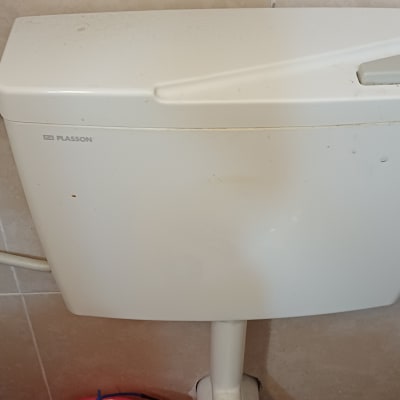 כלים לתיקון אסלה וחלקים נוספים