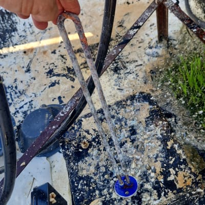 תמונה של גוף חימום עם כבל חשמלי