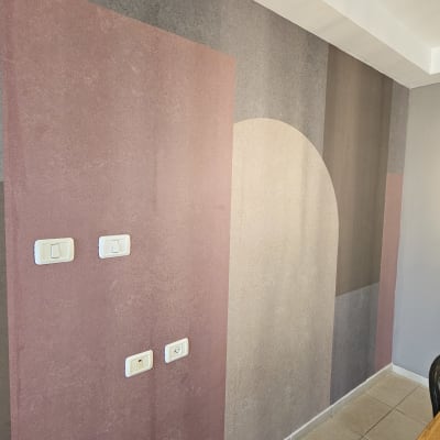 טפט צבעוני לקיר