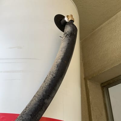 דוד שמש עם צינור מבודד ושסתום פליז