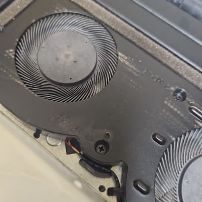 מאווררים בתוך מחשב נייד, חלקי חומרה פנימיים