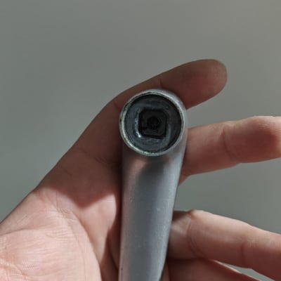 ידית מתכת לאביזר תריסים