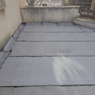 גג אטום עם יריעות ביטומניות