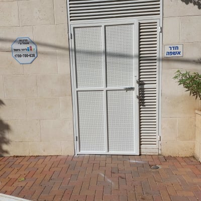 תמונה אינה מציגה עבודה בתחום