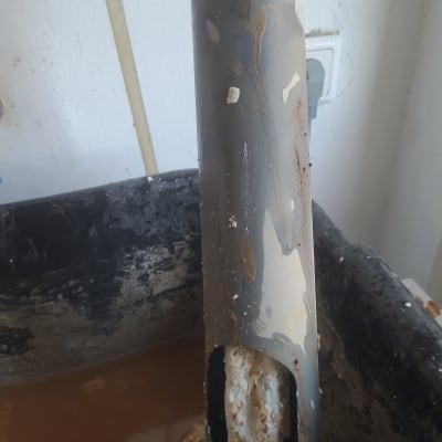 חלק פנימי של דוד שמש עם אבנית