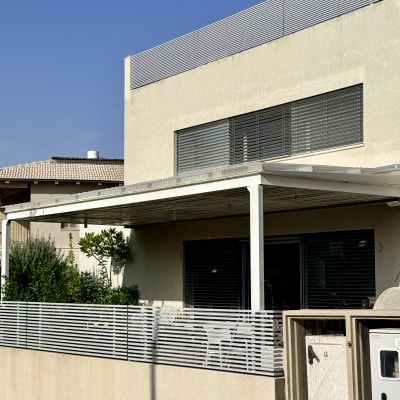 תמונה אינה מציגה עבודה בתחום