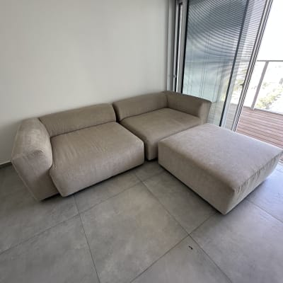 ספה פינתית בצבע בז