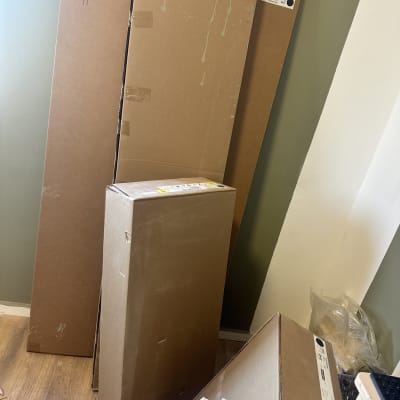 ארגזים וכלים להרכבה בתחום עבודות יד