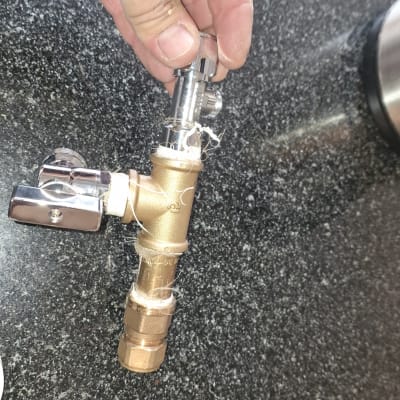 יד מחזיקה שסתום פליז עם חוטי איטום