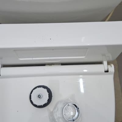 חלקי אסלה על מכסה, כולל אטם פלסטיק