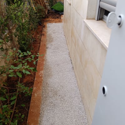 תמונה אינה מציגה עבודה בתחום